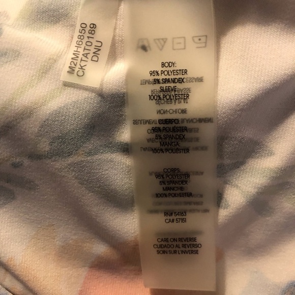 Calvin Klein XL Pin Tucked White, Blue and Orange Floral Women's Top Flutter S/S - Picture 6 of 7